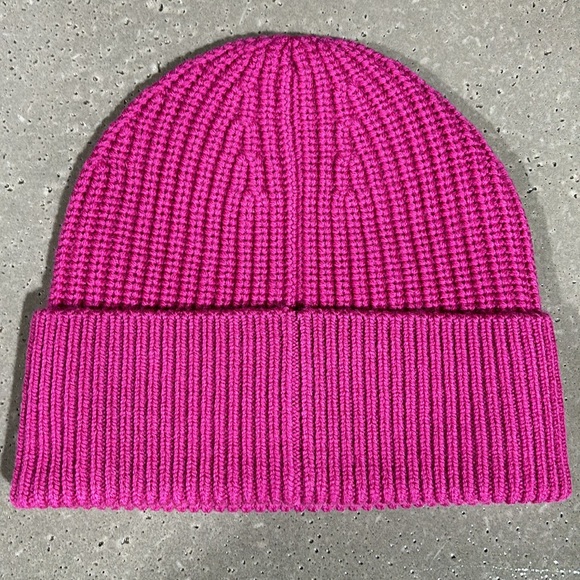 NWT Coach Beanie, pink - Picture 2 of 4